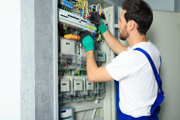 Best Emergency Electrician Near Me  in North Puyallup, WA